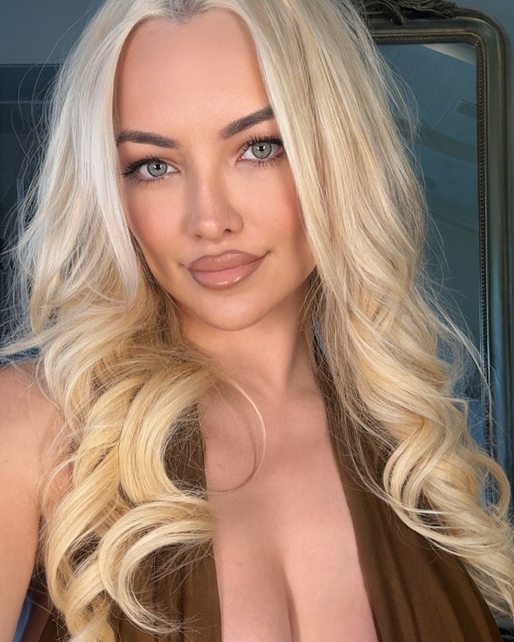 lindseypelas