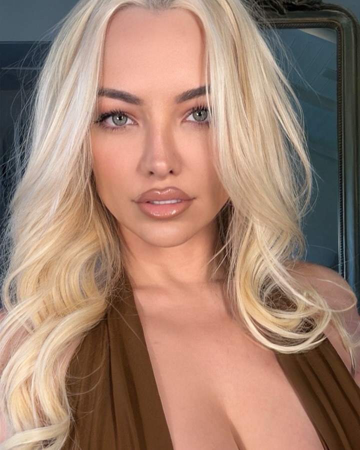lindseypelas