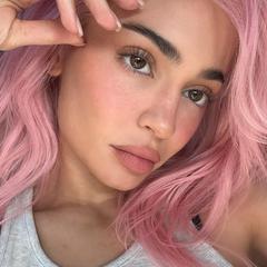 @kyliejenner